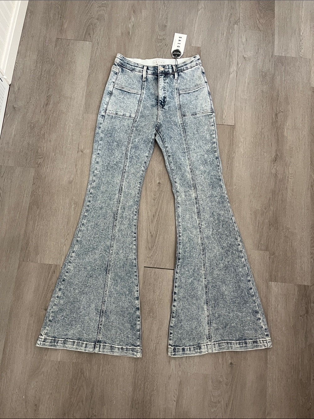 Panel-Seam High-Rise Acid Wash Flare Jeans - Light Blue
